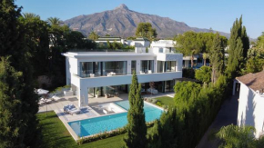 Villa Martine, Nueva Andalucia, Marbella